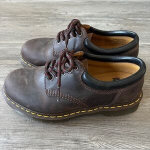 Dr. Martens. Unisex. 8053 CRAZY HORSE LEATHER CASUAL SHOES. Size: Men’s 6.